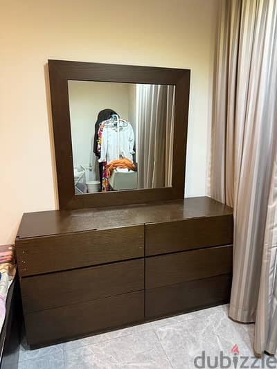 ‫Used dressing table for sale - أثاث - 105586694‬