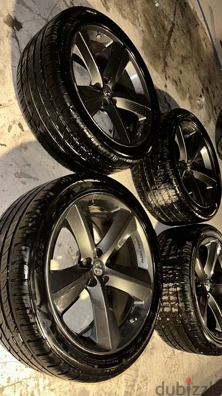 rims+tires srt - Car Accessories - 105587176