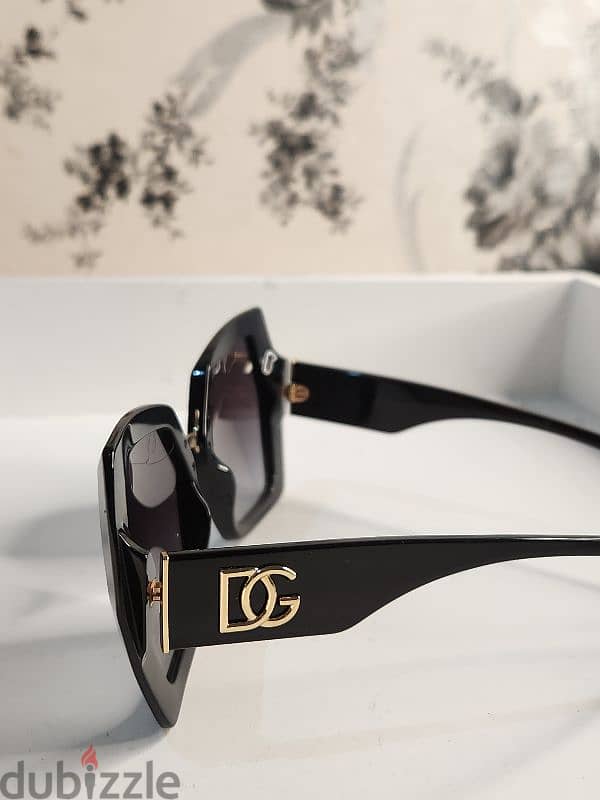 Sunglass original used clean 30bd 2