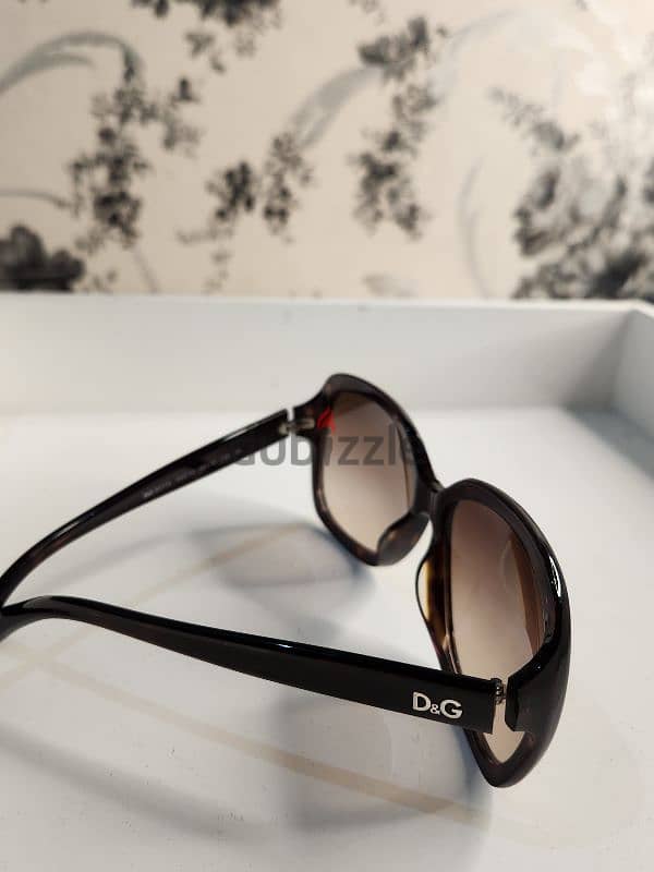 Sunglass original used clean 30bd 15