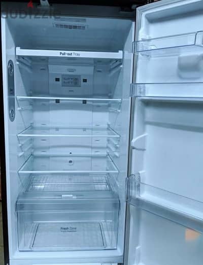 Home appliances & Furniture in very good condition for sale.