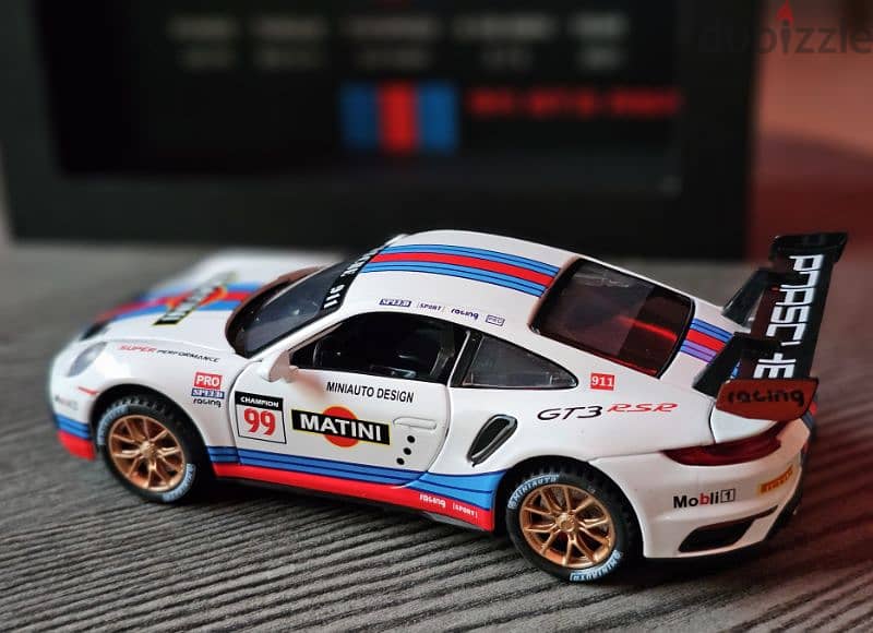 Porsche 911 GT3 RS Scale 1:32 diecast car 7