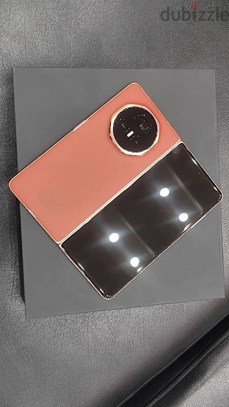 honor magic V3 fold premium model new condition box with accessories ...