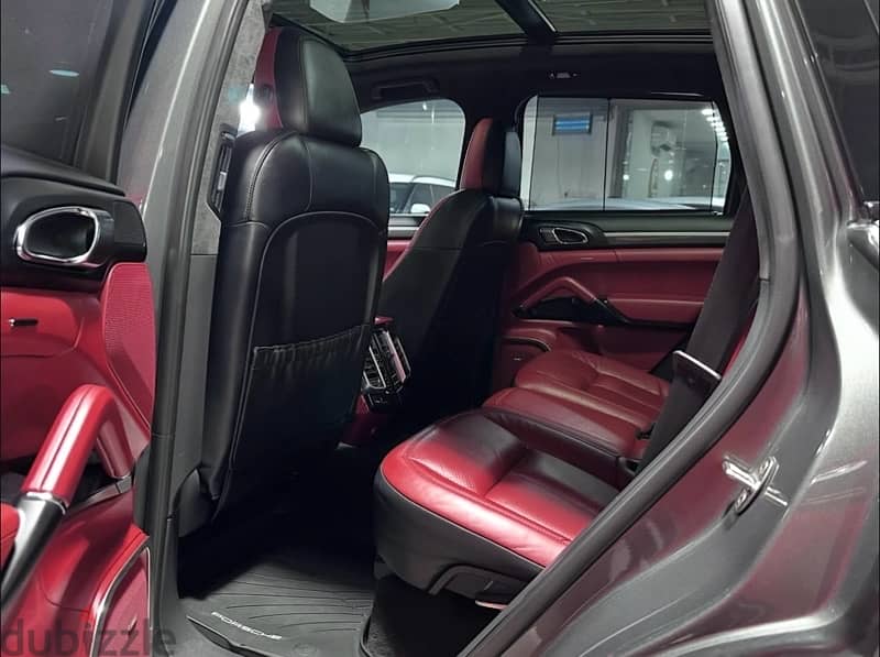 2016 Porsche Cayenne GTS 5