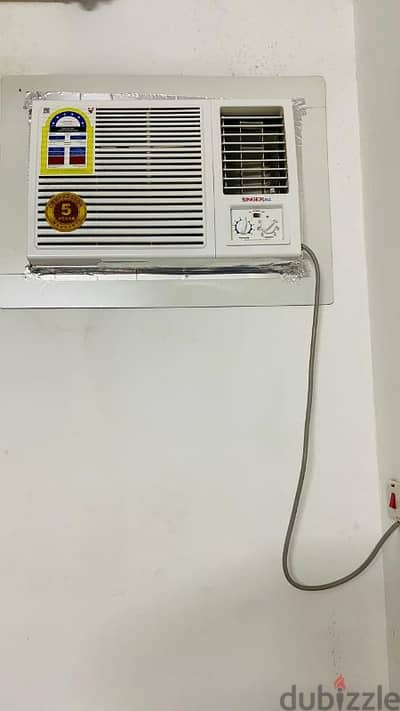 1.5 ton pearl window AC for sale - Air conditioners & Fans - 105222174