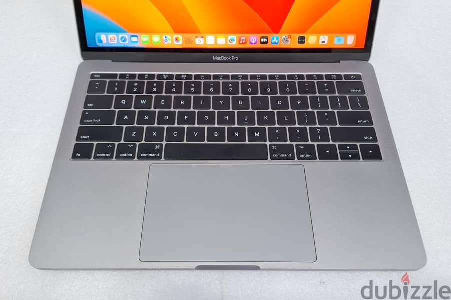 MacBook Pro Core i5 2.3Ghz 8GB RAM 13"Quad Display With Type-C Adapter 3