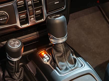 Jeep Wrangler 4Door Sahara - 2025MY 9
