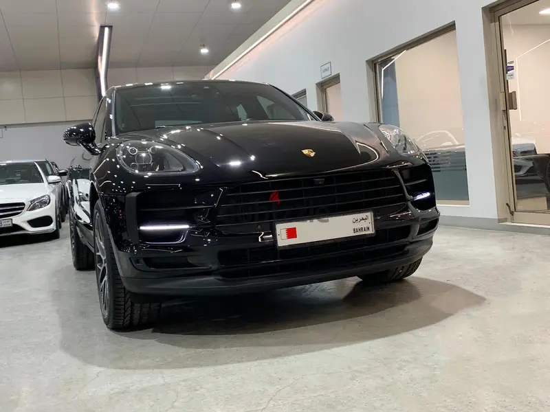 Porsche Macan64841477161987125