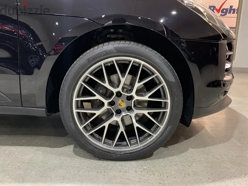 Porsche Macan64841477161987127