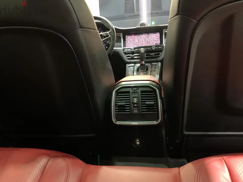 Porsche Macan648414771619871210