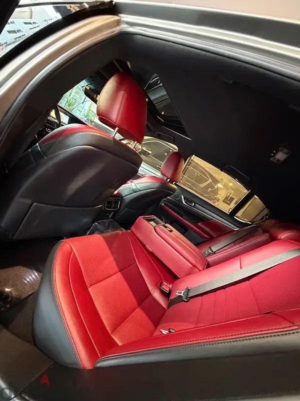Lexus GS-Series 2016648414773354261211