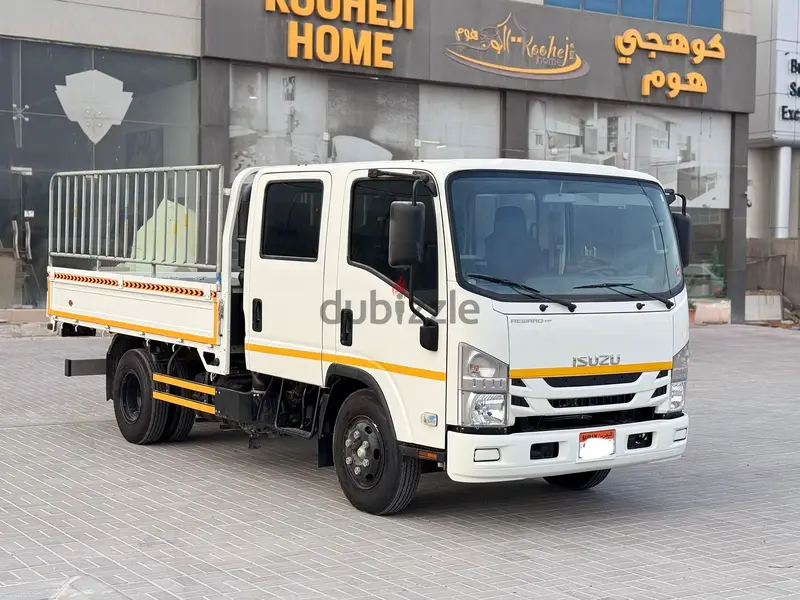 Isuzu NPR Truck 2024 White