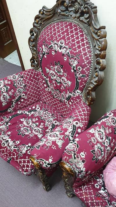 3 red chair