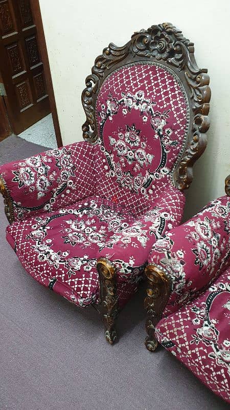 3 red chair 4