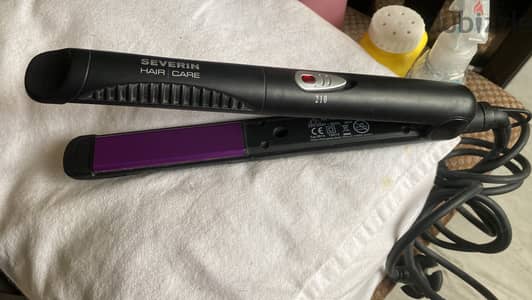 Brand Severin hair straightener