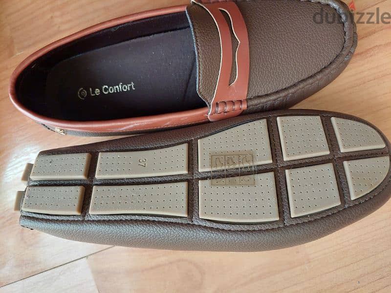 ladies shoes brown size 37, flat 37 BD 2 & brown flat BD 5 new 4