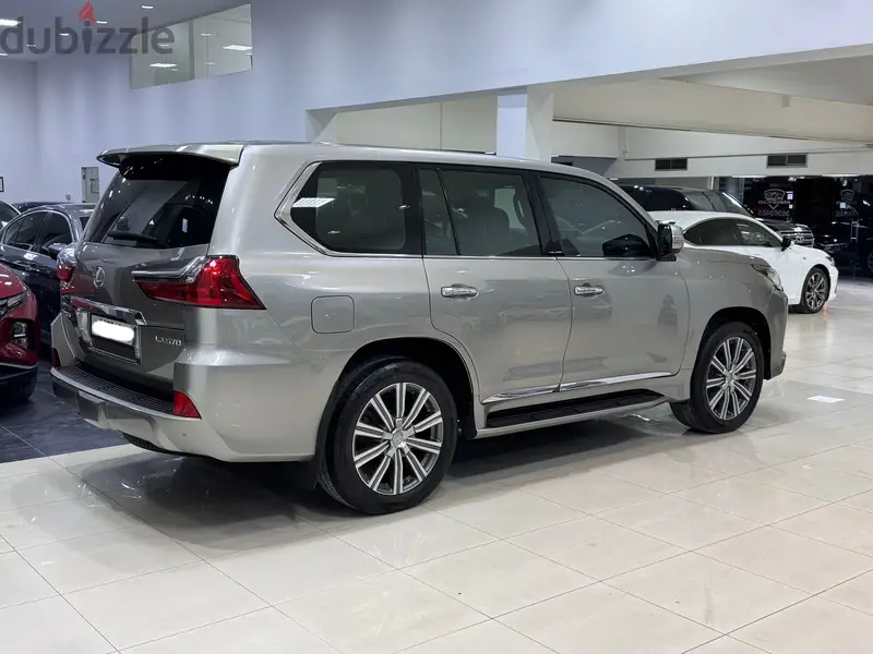 Lexus LX 570 2017 SILVER64841481733634125