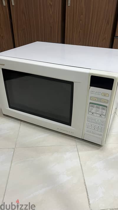للبيع مايكروويف SHARP – Convection & Grill نظيف جداً