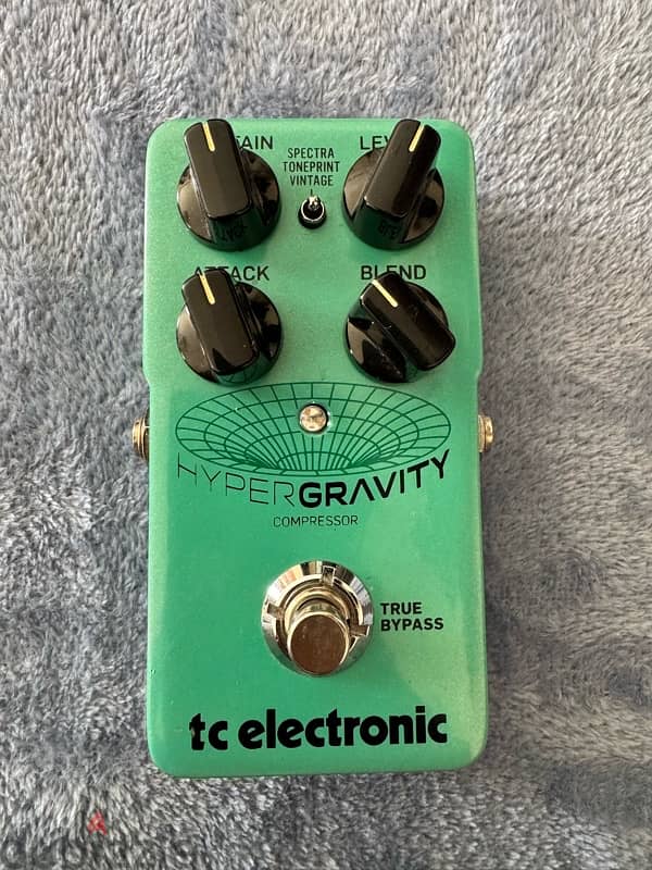 TC Electronic HyperGravity Compressor Pedal 1