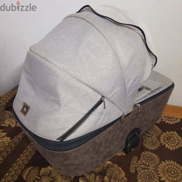 Call (36216143) Baby Bed and carrying cot in good condition 5BD Only 6