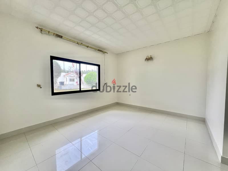 4BR Villa | Saar | Semi‑Furnished | Garden 8