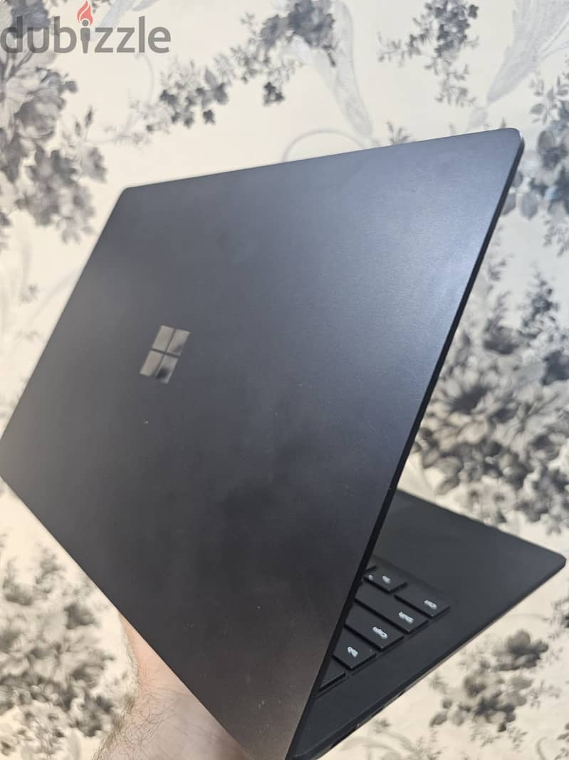 Microsoft Surface Laptop Core i7 10th Gen 16GB 512GB SSD 4