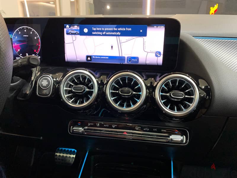 Mercedes-Benz GLA 200 17