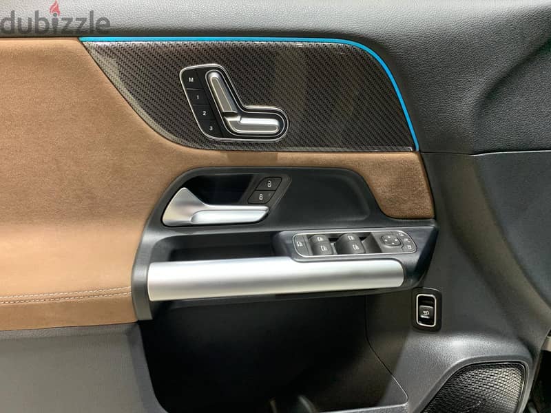 Mercedes-Benz GLA 200 18