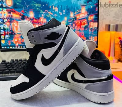 AIR JORDAN 1 MID SE SAIL/BLACK-STEEL GREY  Original New Condition