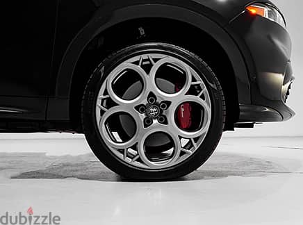 Alfa Romeo TONALE 2024 Veloce 2.0T 4