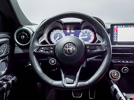 Alfa Romeo TONALE 2024 Veloce 2.0T 12