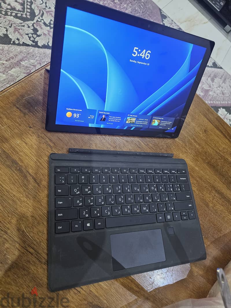 10th gen Microsoft Surface Pro 7 , i5 8gb 256gb b ssd 2