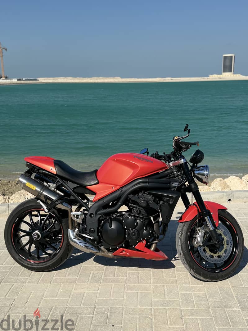 For Sale: Triumph Speed Triple 1050 (2009) 2
