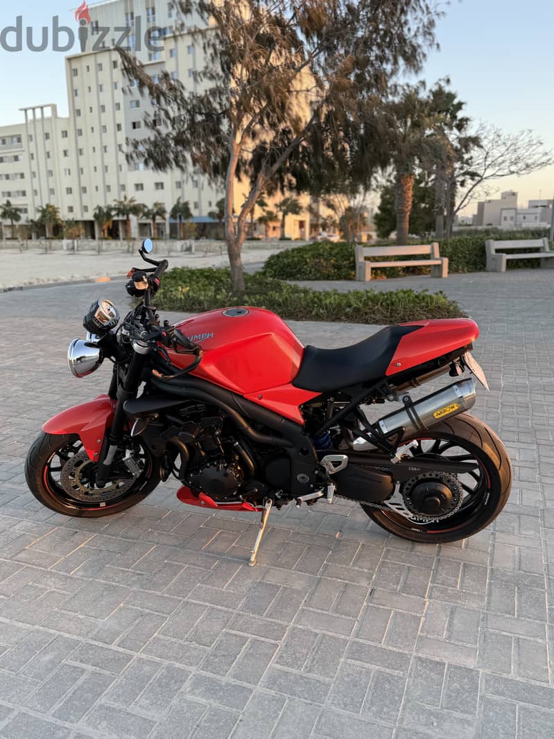 For Sale: Triumph Speed Triple 1050 (2009) 5