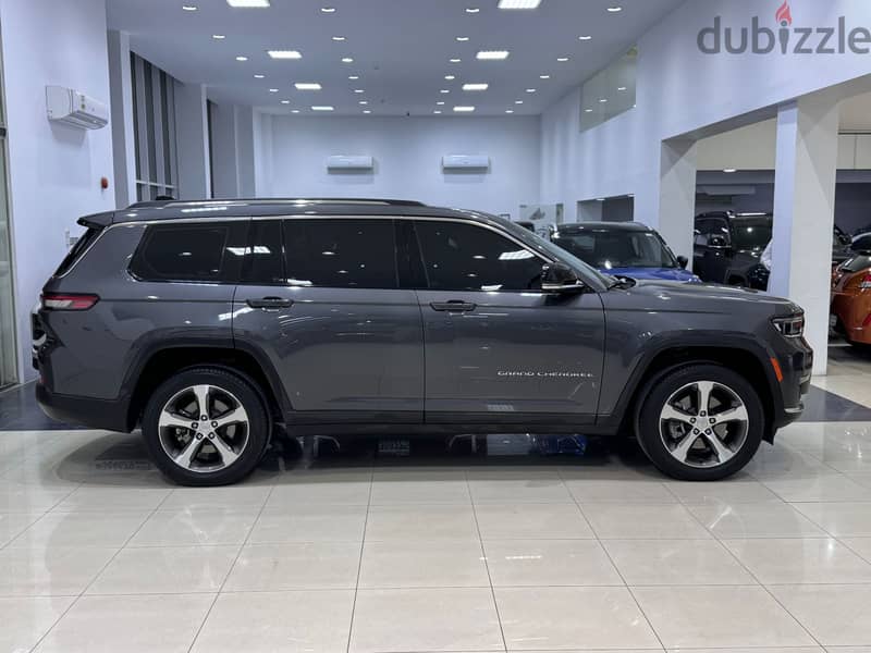 Jeep Grand Cherokee LTD 2023 Grey 3