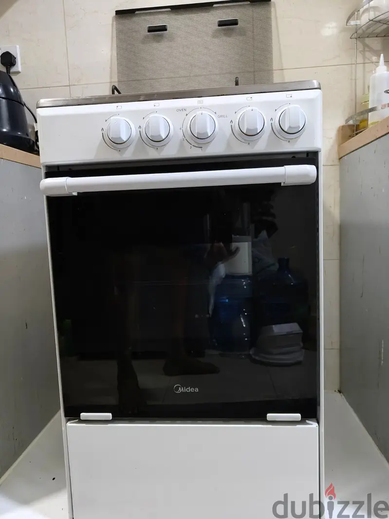 4 Burner Gas Stove - Midea