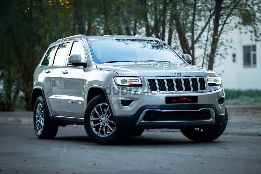 Jeep Grand Cherokee 2015 Gold  3.6L V6 4WD  Discounted  Bahrain Spec 2