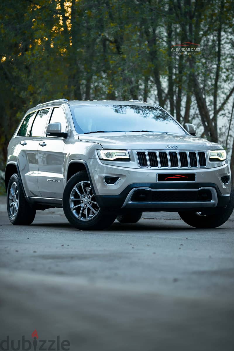 Jeep Grand Cherokee 2015 Gold  3.6L V6 4WD  Discounted  Bahrain Spec 4