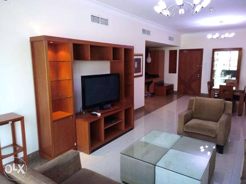 All inclusive+balcony+housekeeping+near grand mosque+calm location 1