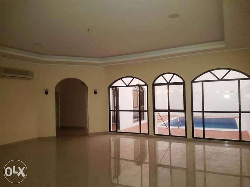 Hamla– Great 3 bedroom semi furnished villa with pool Close to BSB 2