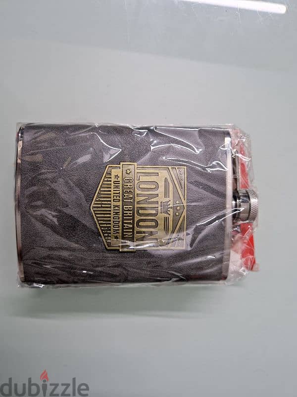 brand new unused hip flask 8bd from london 2