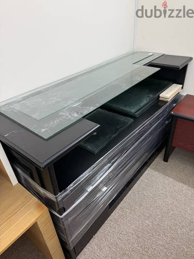 Black table counter (large)