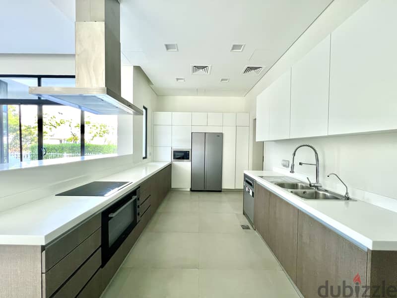 4BR Villa | Hamala, Near British School | Private Pool & Garden 3