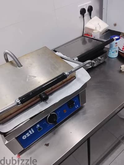 Commercial kitchen equipment for sale – excellent condition