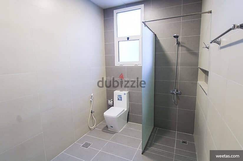 Spacious Inclsuive 2 Bed Baurhama close kitchen 6