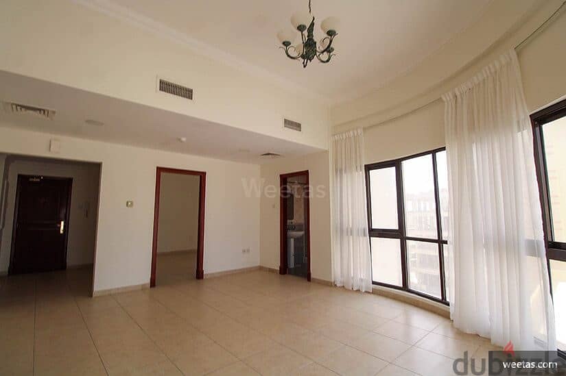 Modern 2 Bed Pool Gym Balcony Burhama 1