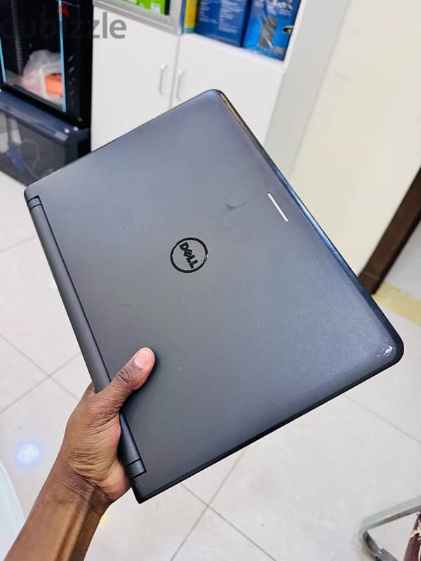 Dell Latitude 3340 Laptop – Intel Core i5 | Portable & Reliable 2