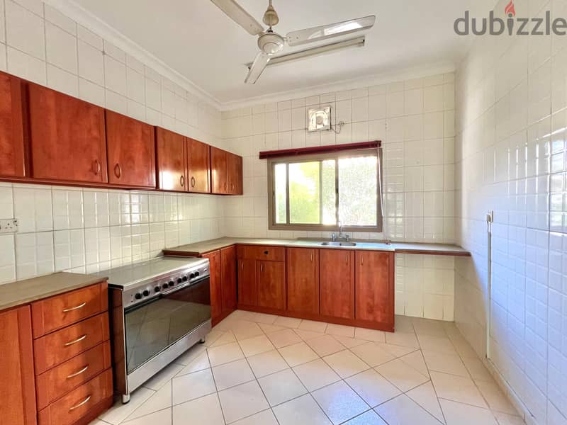 3BR Villa | Saar, Northern Governorate | Semi-Furnished | EWA Inclusiv 1
