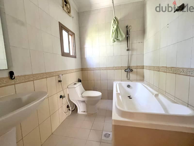 3BR Villa | Saar, Northern Governorate | Semi-Furnished | EWA Inclusiv 10