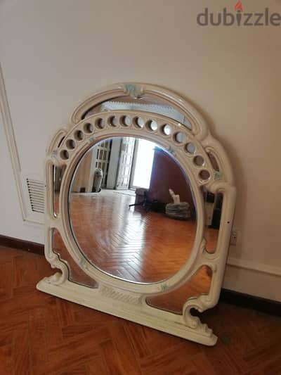 mirror مرآة